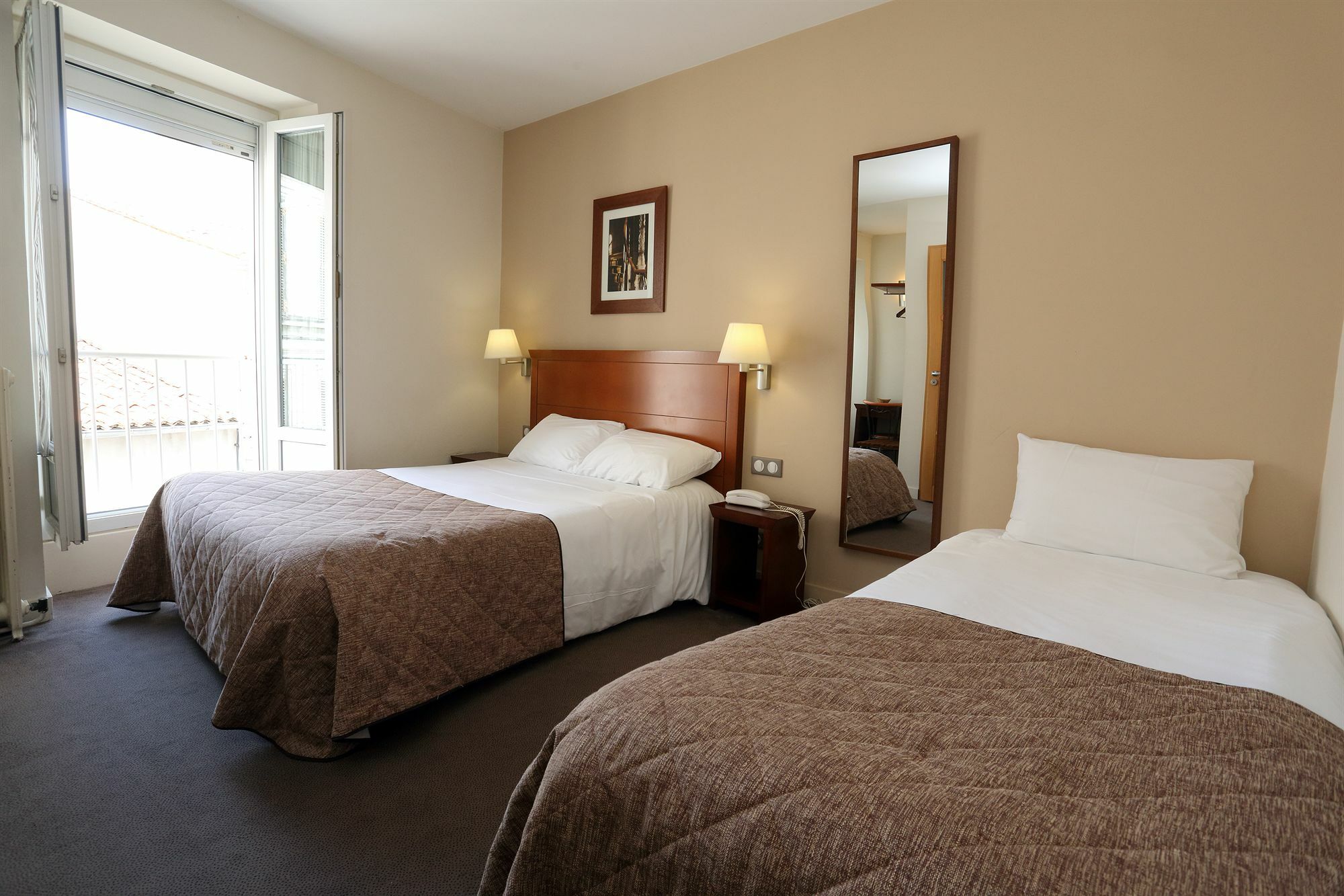 לה רושל Hotel Le Bord'O Vieux Port מראה חיצוני תמונה